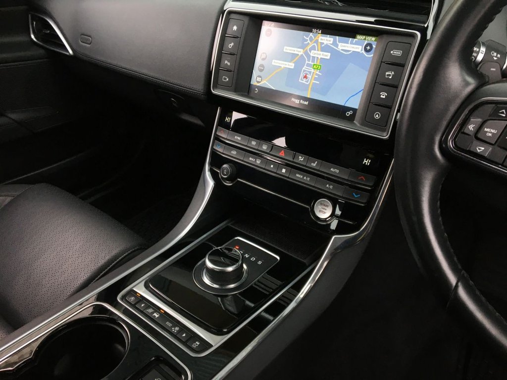 USED 2017 17 JAGUAR XE 2.0 PORTFOLIO 4d 178 BHP 