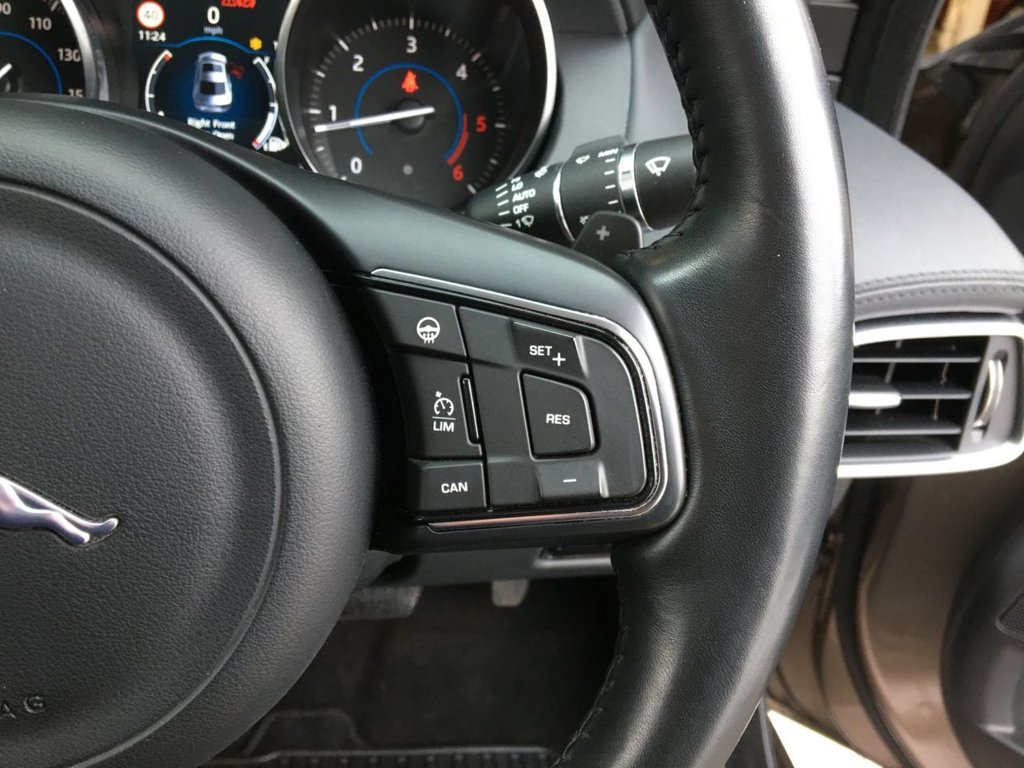 USED 2017 17 JAGUAR XE 2.0 PORTFOLIO 4d 178 BHP 