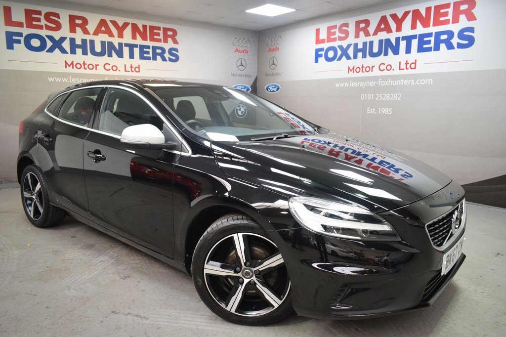 View our VOLVO V40