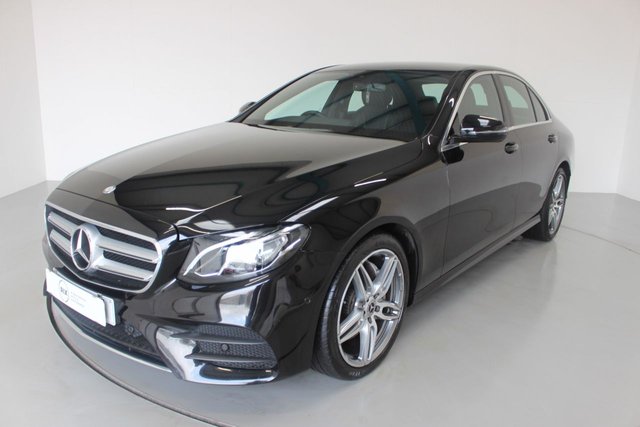 2016 16 Mercedes-Benz E-Class 2.0 E 220 D AMG LINE 4d AUTO-30 ROAD TAX-AMBIENT LIGHTING-HEATED HALF LEATHER-BLUETOOTH-CRUISE CONTROL-SATNAV-PARKING SENSORS-REVERSE CAMERA-DAB RADIO-CLIMATE CONTROL