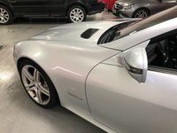USED 2010 10 MERCEDES-BENZ SLK 1.8 SLK200 KOMPRESSOR 2d 184 BHP * AIR SCARF * SAT NAV * HEATED LEATHER *