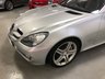 USED 2010 10 MERCEDES-BENZ SLK 1.8 SLK200 KOMPRESSOR 2d 184 BHP * AIR SCARF * SAT NAV * HEATED LEATHER *