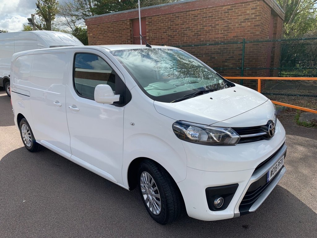 View our TOYOTA PROACE