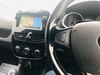 USED 2014 64 RENAULT CLIO 0.9 DYNAMIQUE MEDIANAV ENERGY TCE S/S 5d 90 BHP Stunning in White with Sat Nav and 5 doors