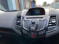 USED 2013 63 FORD FIESTA 1.2 ZETEC 3d 81 BHP LOW MILES