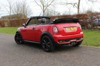 USED 2015 15 MINI CONVERTIBLE 1.6 COOPER S 2d 184 BHP BLACK TRIM, JCW S.WHEEL, CHILI