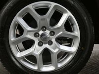 USED 2017 67 JEEP RENEGADE 1.6 LONGITUDE 5d 108 BHP SAT NAV 1 OWNER FSH