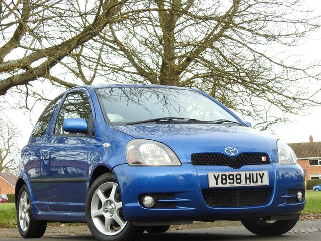 2001 Y Toyota Yaris 1.5 T SPORT VVT-I 3d 105 BHP