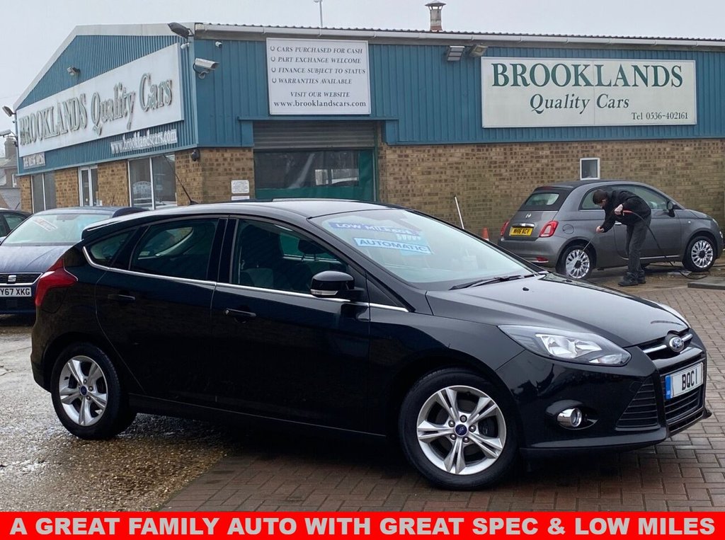 View our FORD FOCUS