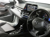USED 2017 67 TOYOTA CHR 1.8 EXCEL 5d 122 BHP STUNNING EXAMPLE SAT NAV LEATHER