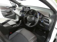 USED 2017 67 TOYOTA CHR 1.8 EXCEL 5d 122 BHP STUNNING EXAMPLE SAT NAV LEATHER