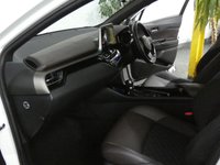 USED 2017 67 TOYOTA CHR 1.8 EXCEL 5d 122 BHP STUNNING EXAMPLE SAT NAV LEATHER