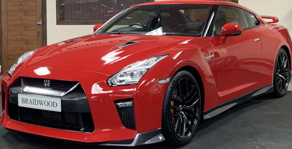 View our NISSAN GT-R