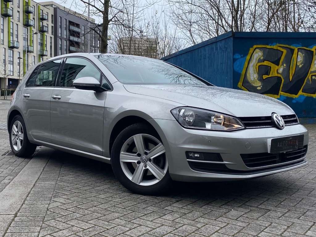 View our VOLKSWAGEN GOLF