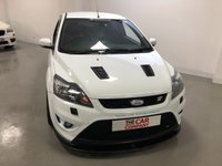 USED 2010 60 FORD FOCUS 2.5 ST-2 3d 223 BHP * LOW MILES * PARKING SENSORS * 19 INCH ALLOY WHEELS *