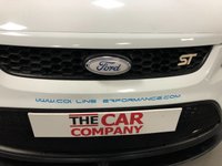 USED 2010 60 FORD FOCUS 2.5 ST-2 3d 223 BHP * LOW MILES * PARKING SENSORS * 19 INCH ALLOY WHEELS *