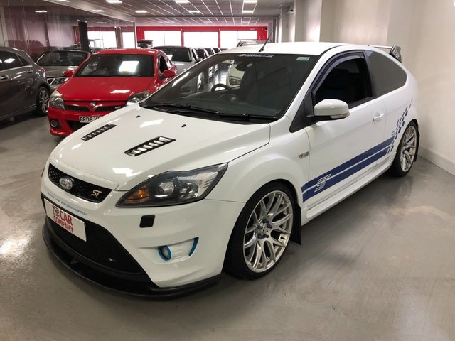2010 60 Ford Focus 2.5 ST-2 3d 223 BHP