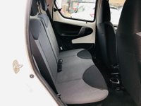 USED 2013 63 TOYOTA AYGO 1.0 VVT-I MOVE 5d 68 BHP Low mileage 5 door petrol with FSH and in built Sat Nav