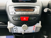 USED 2013 63 TOYOTA AYGO 1.0 VVT-I MOVE 5d 68 BHP Low mileage 5 door petrol with FSH and in built Sat Nav