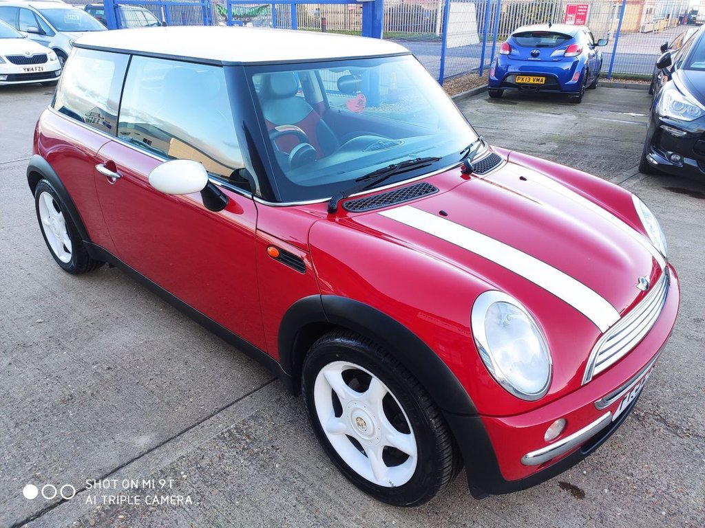 View our MINI HATCH COOPER