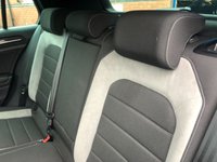 USED 2015 64 VOLKSWAGEN GOLF 2.0 R 5d 298 BHP Lovely unabused Golf R with a full service history