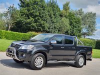 USED 2011 61 TOYOTA HI-LUX 3.0 INVINCIBLE 4X4 D-4D DCB 169 BHP SAT NAV + LEATHER + BULL BARS