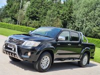 USED 2011 61 TOYOTA HI-LUX 3.0 INVINCIBLE 4X4 D-4D DCB 169 BHP SAT NAV + LEATHER + BULL BARS