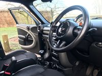 USED 2011 61 MINI COUNTRYMAN 1.6 COOPER 5d 122 BHP HUGE SPECIFICATION WITH OVER &pound;3000's OF OPTIONS !!