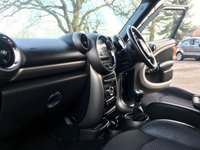 USED 2011 61 MINI COUNTRYMAN 1.6 COOPER 5d 122 BHP HUGE SPECIFICATION WITH OVER &pound;3000's OF OPTIONS !!