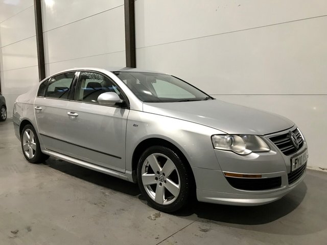 2010 10 Volkswagen Passat 2.0 R LINE TDI 4d 109 BHP