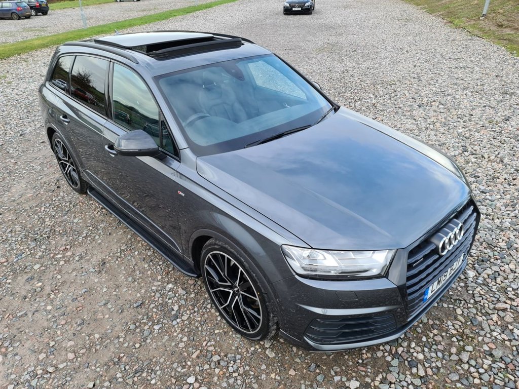 View our AUDI Q7