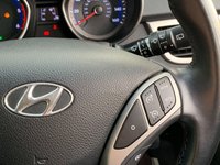 USED 2016 16 HYUNDAI I30 1.6 CRDI SE BLUE DRIVE 5d 109 BHP i30 SE BLUE-DRIVE CRDi 5DR - ZERO ROAD TAX !!!!  70+ MPG AND ONLY 25,935 MILES WITH HISTORY - WHATS NOT TO LIKE ??