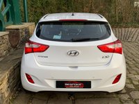 USED 2016 16 HYUNDAI I30 1.6 CRDI SE BLUE DRIVE 5d 109 BHP i30 SE BLUE-DRIVE CRDi 5DR - ZERO ROAD TAX !!!!  70+ MPG AND ONLY 25,935 MILES WITH HISTORY - WHATS NOT TO LIKE ??