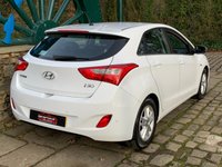 USED 2016 16 HYUNDAI I30 1.6 CRDI SE BLUE DRIVE 5d 109 BHP i30 SE BLUE-DRIVE CRDi 5DR - ZERO ROAD TAX !!!!  70+ MPG AND ONLY 25,935 MILES WITH HISTORY - WHATS NOT TO LIKE ??