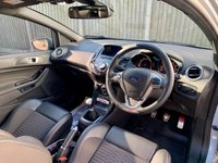 USED 2017 66 FORD FIESTA 1.6 ST200 3d 197 BHP 
