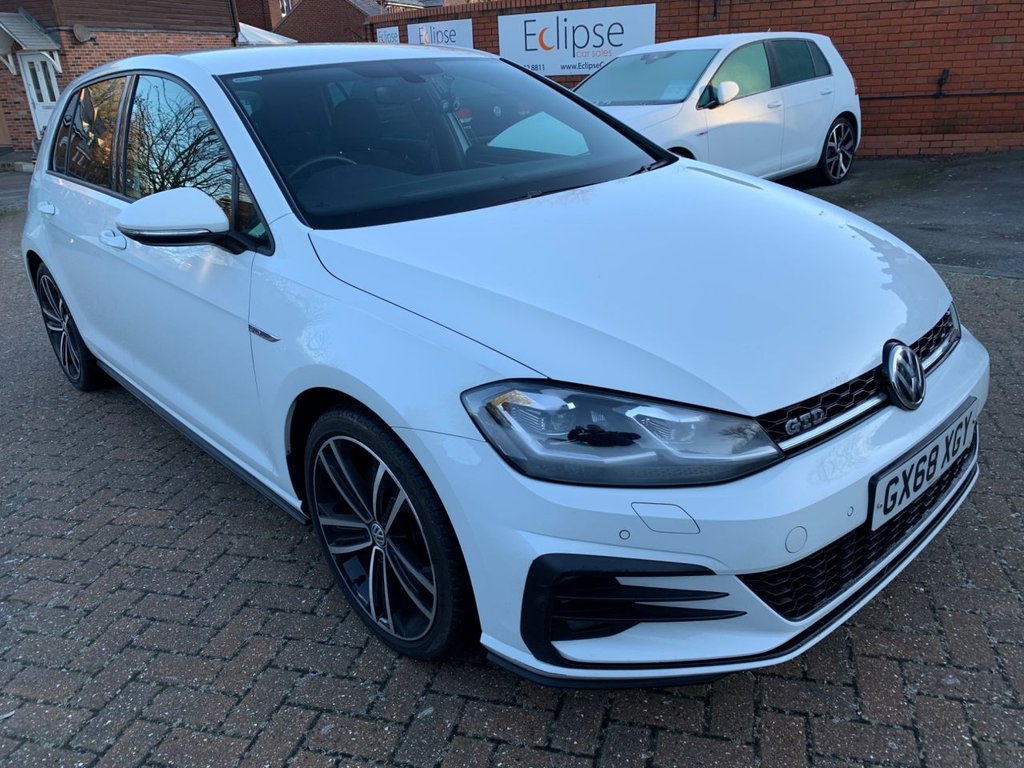 View our VOLKSWAGEN GOLF