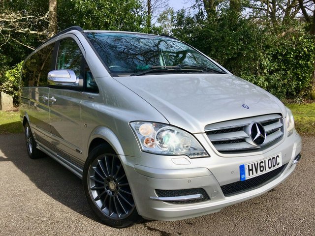 2011 61 Mercedes-Benz Viano 3.0 122 CDI BLUEEFFICENCY AVANTGARDE 5d AUTO 224 BHP //7 BLACK LEATHER SEATS+TABLE