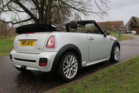 USED 2013 13 MINI CONVERTIBLE 1.6 JOHN COOPER WORKS 2d 208 BHP WHITE SILVER, H/K, LTHR, NAV