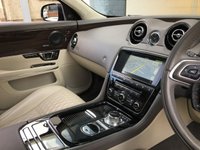 USED 2016 16 JAGUAR XJ 3.0 D V6 PORTFOLIO 4d 296 BHP 