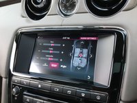 USED 2016 16 JAGUAR XJ 3.0 D V6 PORTFOLIO 4d 296 BHP 