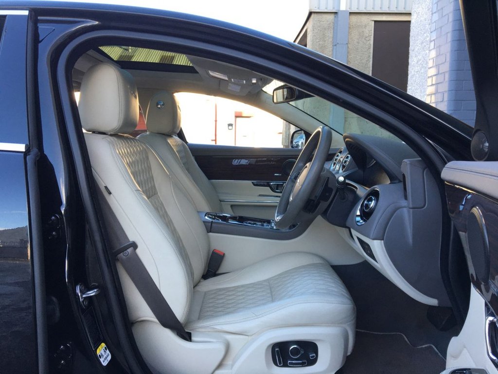 USED 2016 16 JAGUAR XJ 3.0 D V6 PORTFOLIO 4d 296 BHP 