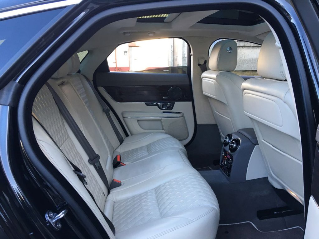 USED 2016 16 JAGUAR XJ 3.0 D V6 PORTFOLIO 4d 296 BHP 