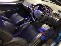 USED 2010 10 VAUXHALL ASTRA 2.0 VXR 3d 240 BHP * ADAPTIVE HEADLIGHTS * RECARO SEATS *