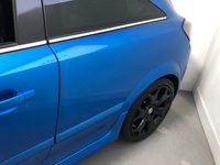USED 2010 10 VAUXHALL ASTRA 2.0 VXR 3d 240 BHP * ADAPTIVE HEADLIGHTS * RECARO SEATS *