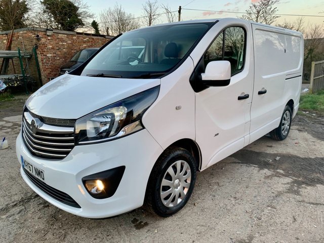 View our VAUXHALL VIVARO
