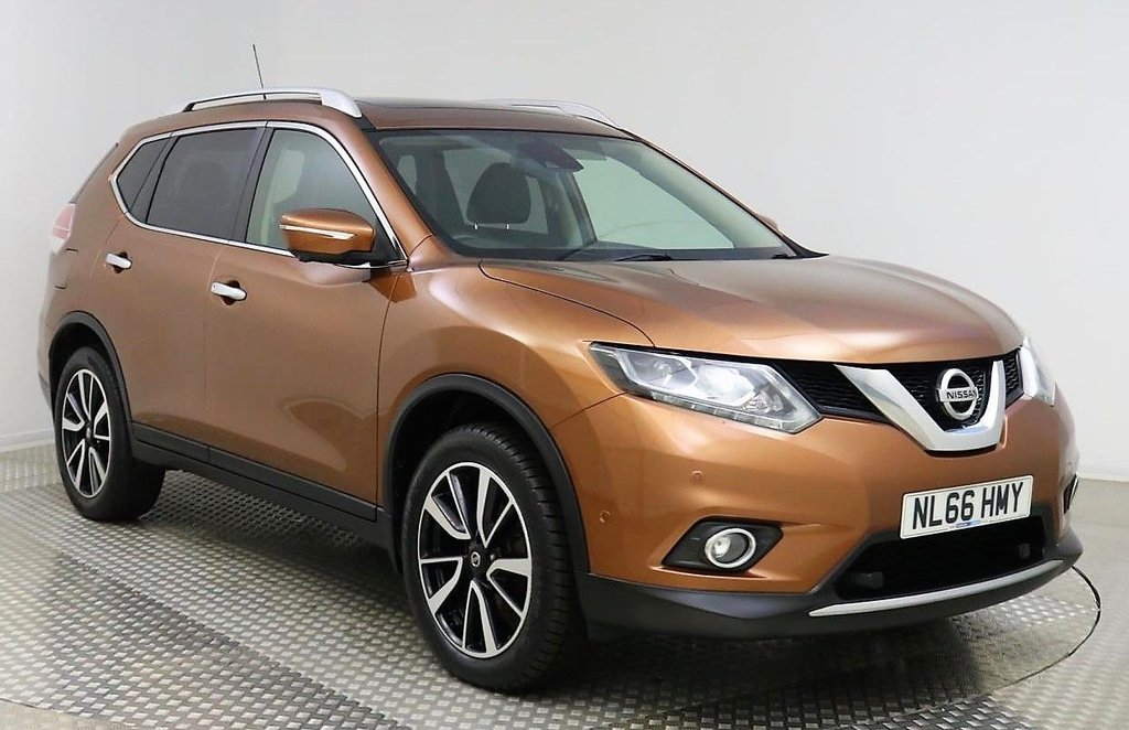 View our NISSAN X-TRAIL