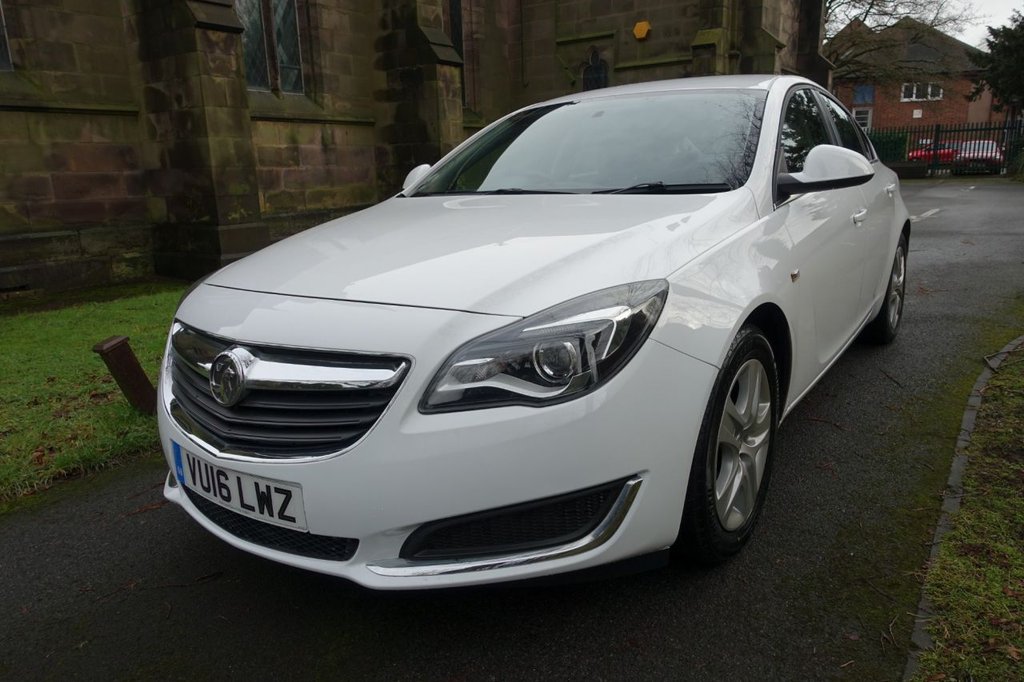 View our VAUXHALL INSIGNIA