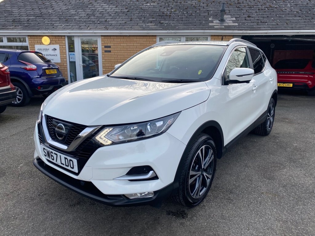 View our NISSAN QASHQAI