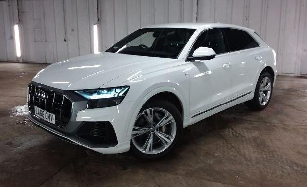 View our AUDI Q8