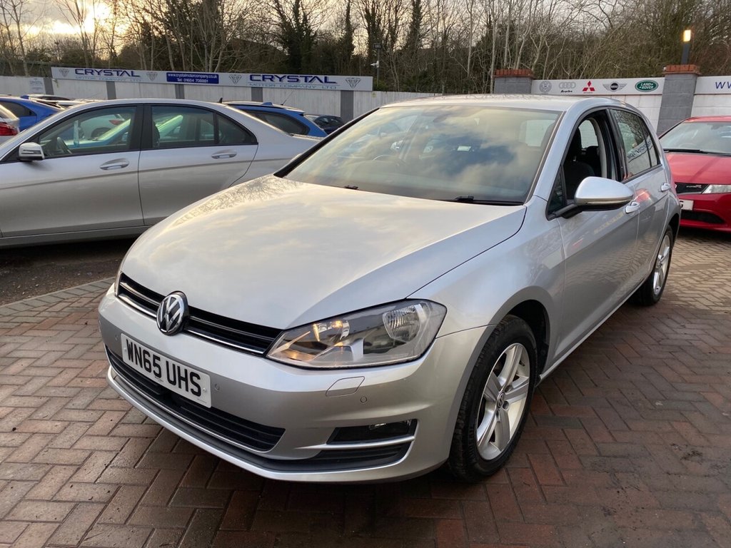 View our VOLKSWAGEN GOLF